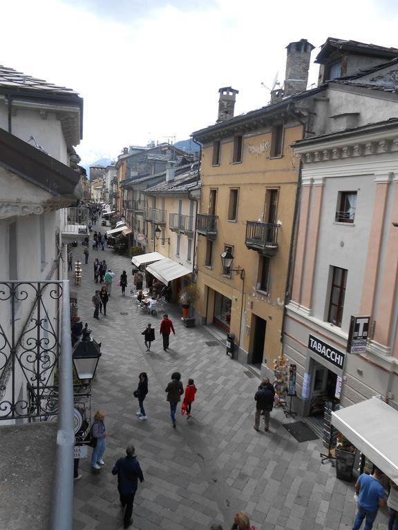 Aparthotel Casa De Giorgis Aosta Exteriér fotografie