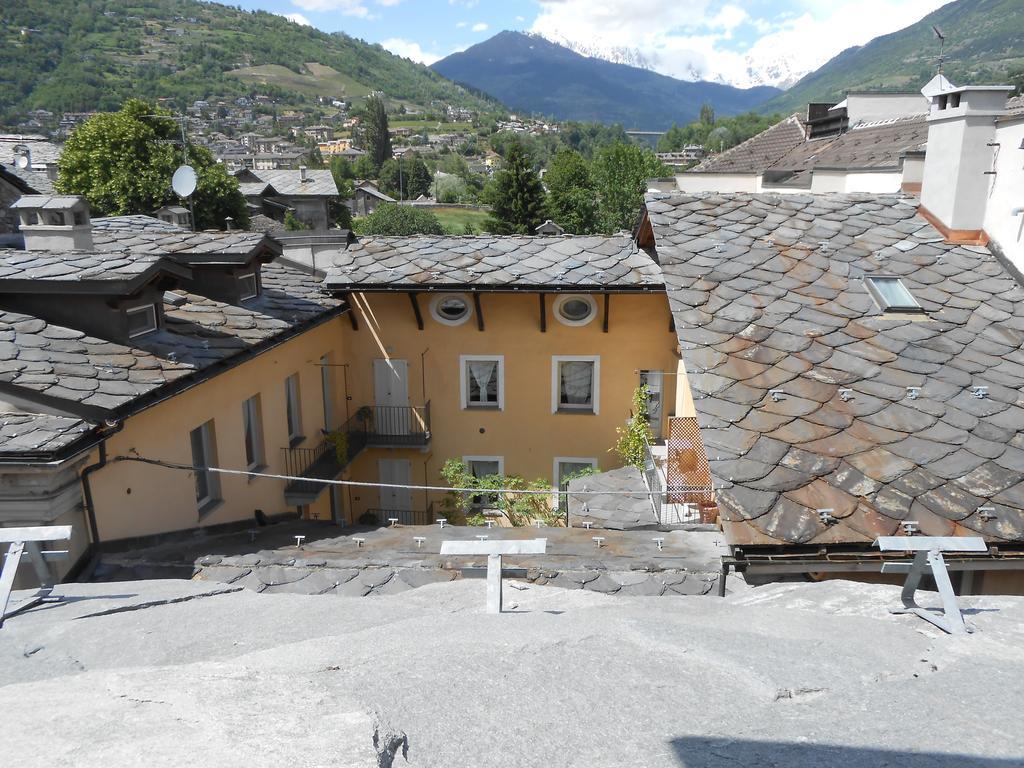 Aparthotel Casa De Giorgis Aosta Pokoj fotografie